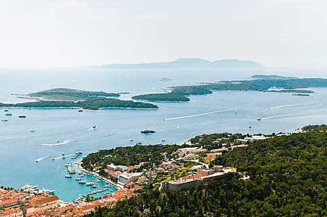 From the city of the gods to the Dalmatian coast-N-24_Y100619_Venise_Athenes©Studio PONANT-Nicolas Leconte.jpg
