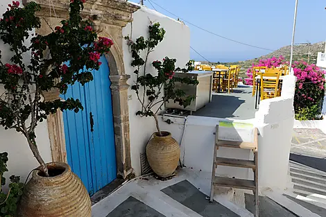 Von der Stadt der Götter an die Dalmatinische Küste-cip greece kythira stairs hd hor .JPEG