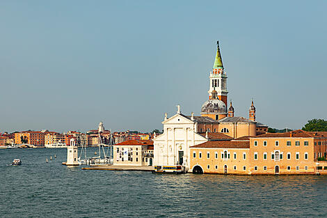 From the Tyrrhenian Sea to the Adriatic-EX210623_Venise-Venise©StudioPONANT-Sarah Leila Payan-No-2004.jpg