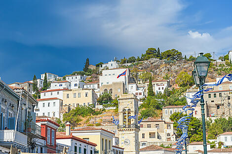 Les îles grecques avec Nemanka Radulovic et ses amis-No-1364_Y080815-Hydra©StudioPONANT-Laurence Fischer.jpg