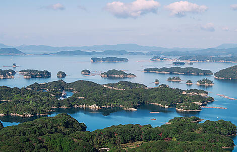 Au cœur du Japon authentique-©iStock-Jumoobo -526544418_iles-Kujuku_resize.jpg