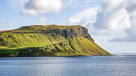 Music of the Northern Shores-No-2039_R_U130523-Glasgow_Edimburgh©StudioPONANT-SoaLESPORT.JPEG