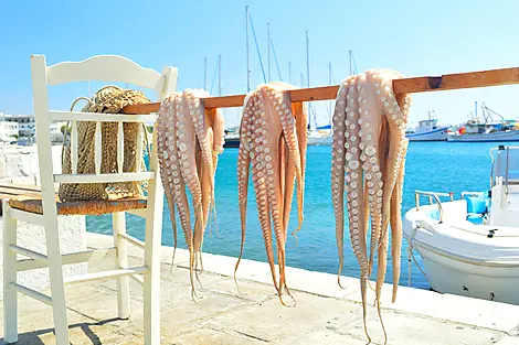 Les Cyclades, dans le sillage du Ponant-AdobeStock_67568514.jpeg