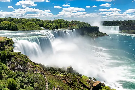 A Voyage Along the Great Lakes – with Smithsonian Journeys-AdobeStock_134822357_3008x2000.jpg