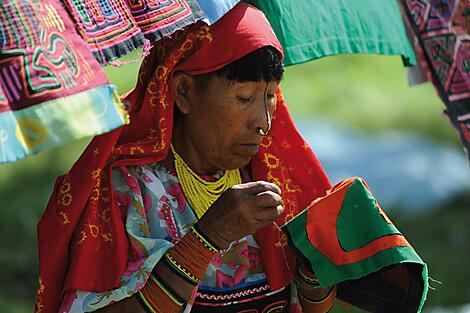 Karibisches Erbe und Naturheiligtümer-nathalie michel kuna indians san blas.jpg