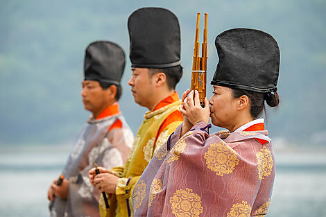 Odyssey in the heart of Japan’s subtropical islands-No-2264_SO150523_Osaka-Fukuoka©StudioPONANT-Thibault Garnier.jpg