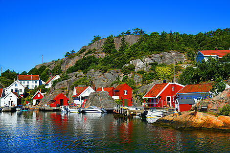 Norwegens legendäre Fjorde-AdobeStock_553759877.jpeg