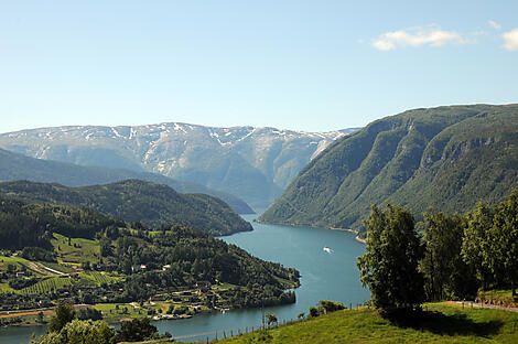 Norwegens legendäre Fjorde-AdobeStock_25351036.jpeg