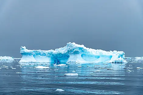 Emblematic Antarctica-No-2210_A040122_Ushuaia-Ushuaia©StudioPONANT-Laurence-Fischer.jpg