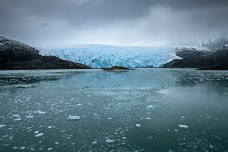 Cruise The best of Chilean Fjords from Valparaiso to Ushuaia - November ...