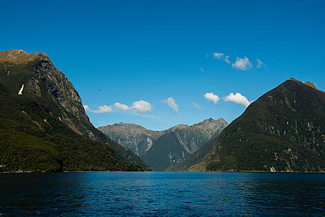 Expedition to New Zealand’s Subantarctic Islands -No-2046_S110123-Dunedin_Dunedin©StudioPONANT-MargauxCoupez.jpg