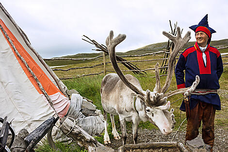 Polar Nights: From the North Cape to Spitsbergen-iStock-1404502772.jpg