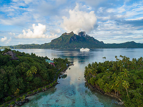 Pearls of the Society Islands-V_ms-PaulGauguin_BoraBora_0789©PAULGAUGUIN-PONANT-Tim McKenna.jpg