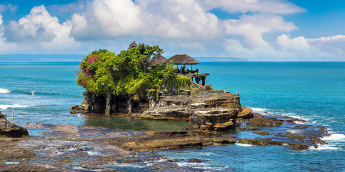 Heilige Tempel und Naturschätze in Indonesien