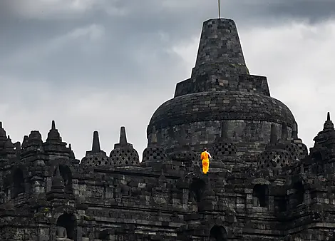 Temples sacrés et sanctuaires naturels d’Indonésie-__0o5a1279_R091122_Borobudur_Indonesie_©PONANT-Julien-Fabro.jpg