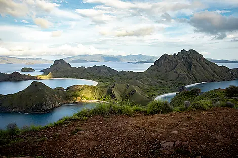 Temples sacrés et sanctuaires naturels d’Indonésie-__0O5A1780_B (7)_R091122_Komodo_Indonesie©PONANT-Julien-Fabro.jpg