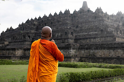 Heilige Tempel und Naturschätze in Indonesien-__2N4A1602_R091122_Borobudur_Indonesie_©PONANT-Julien-Fabro.jpg