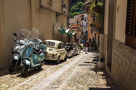 Auszeit entlang Italiens Küsten  -No-2076_EG300424_LA-VALETTE_LA-VALETTE_SICILE_REGGIO DE CALABRE_SCILLA©StudioPONANT-Lucile-HERVÉOU.jpg