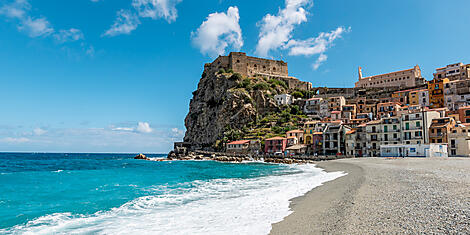 Italiens Küsten im Spätherbst -No-264_R_EG300424_Sicile_Reggio-de-Calabre_Italie_©PONANT-Olivier_BLAUD.pple.jpg