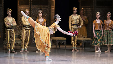 The Baltic Sea in partnership with the Paris Opera Ballet-8_DSC6381_BAYADERE_NOUREEV_Dorothée Gilbert (Nikiya) (c) Julien Benhamou OnP.jpg