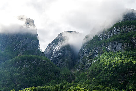Little-known Scandinavia-No -2092_EU240723_Oslo-Bergen©StudioPONANT-SoaLESPORT.jpg