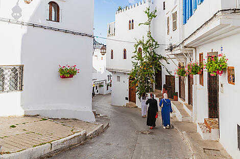 Rhythms of Spain: From the Canaries to Málaga-No_ECR11-U200423_Cassablanca_Lisbon©StudioPONANT-Soa_LESPORT-2074.jpg