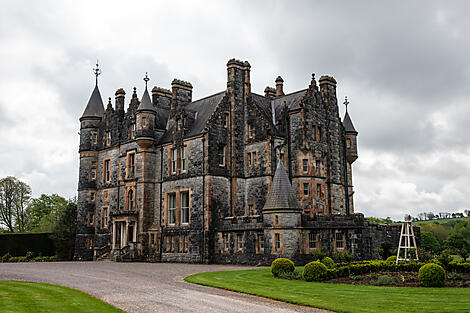 From Celtic Shores to the Bay of Biscay-No-2347_BO020524_Cobh_Blarney Castle©StudioPONANT_JoannaMarchi.JPG