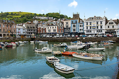 British archipelagos and Celtic shores-No-2458_EC110524_Darmouth©StudioPONANT_ThibaultGarnier.jpg