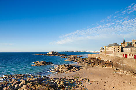 The Iberian Peninsula and Fortified cities of the Atlantic-iStock_105878341_Full_Saint-Malo-France.jfif