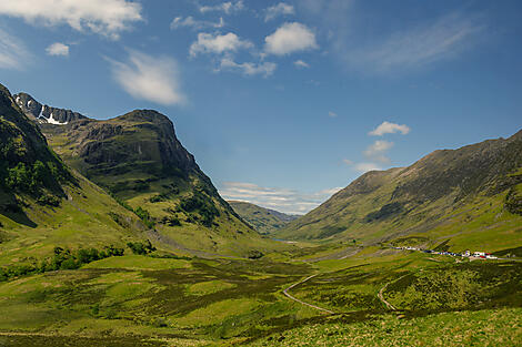Legendary Lands and Northern Cities-No-542©Studio PONANTLaurence Fischer.JPEG