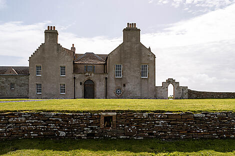 Legendary Lands and Northern Cities-No-2047_EU210624-KIRKWALL©StudioPONANT-Adrien MORLENT.jpg