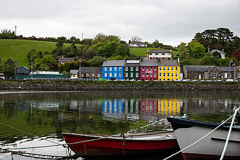 Circumnavigation of the Emerald Isle-No-2296_BO020524_Bantry©StudioPONANT_JoannaMarchi.JPG