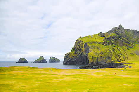 The wild archipelagos of the North Atlantic -N°2206_EE270523_Glasgow-Reykjavik©StudioPONANT_EmmyAPOUX.jpg