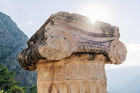 Landscapes and historic sites of the Peloponnese -No-2304_EX26092023_ATHENS-VALLETTA©StudioPONANT-JulesRoques.jpg