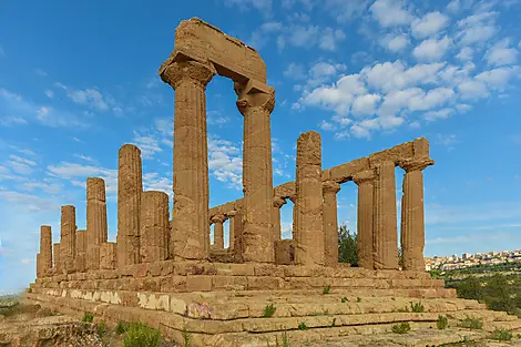 Mediterranean Interlude-No-934-empedocle.©Studio PONANTLaurence Fischer.JPEG