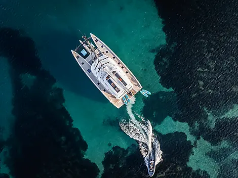 Den karibischen Inseln unter den Segeln der La Désirade